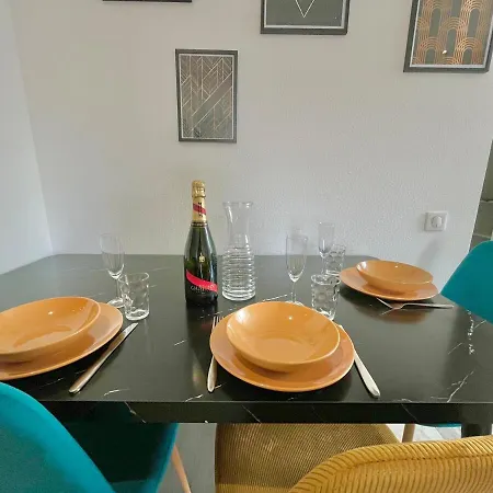 Romance Sur Les Remparts - Route Des Vins *